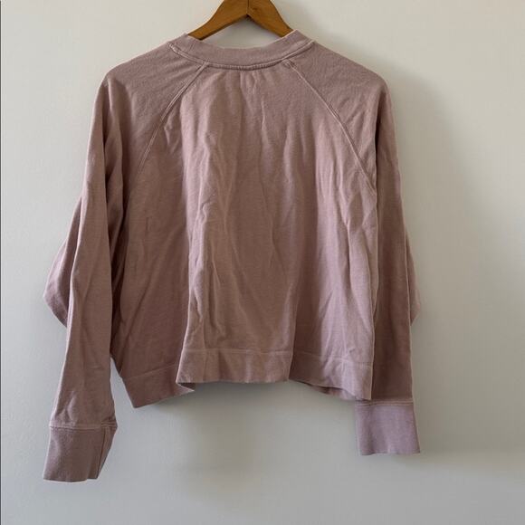 Vuori Sunnyside Oversized Crewneck Sweatshirt Dogwood Pink Size M - Picture 9 of 9